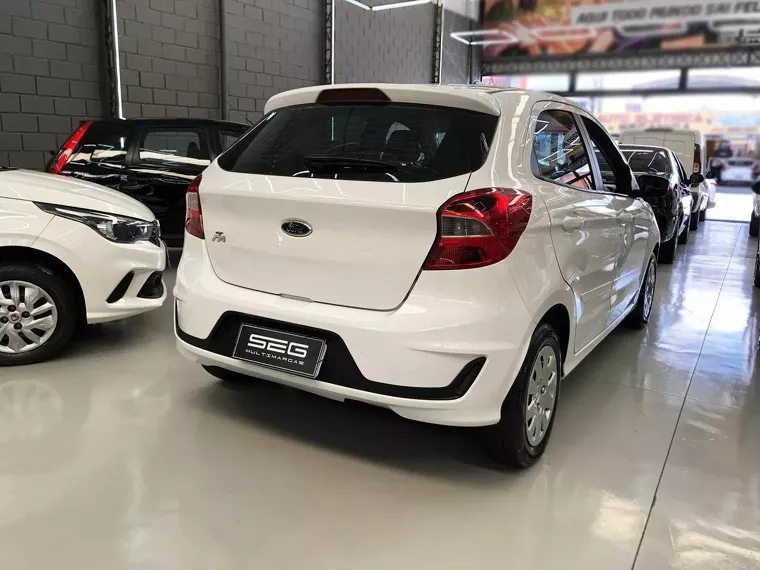 Ford KA Branco 7