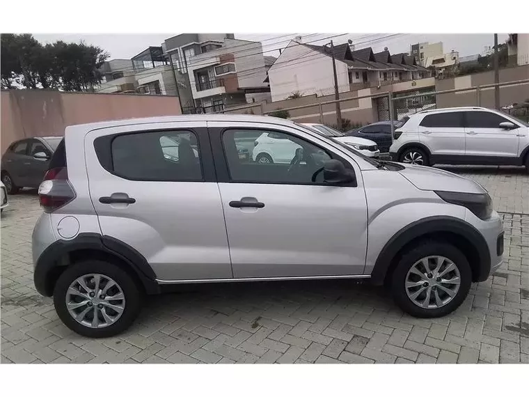 Fiat Mobi Prata 2