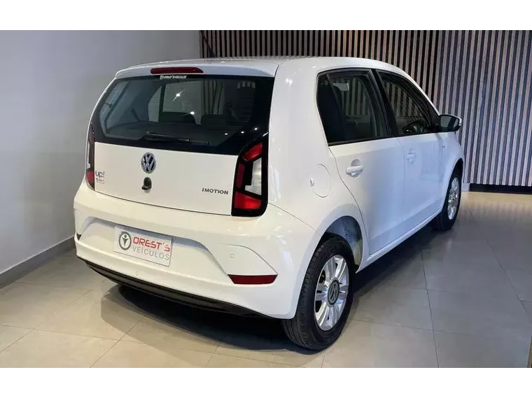 Volkswagen UP Branco 12