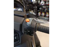 Kymco AK