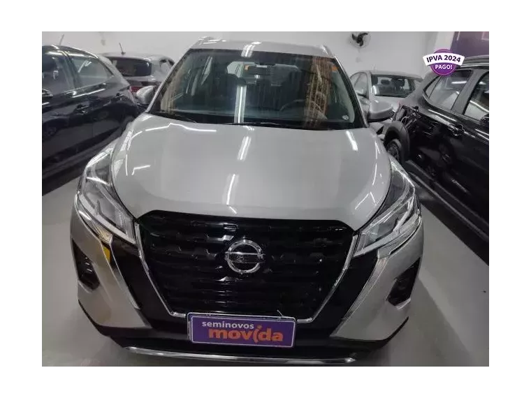 Nissan Kicks Prata 1