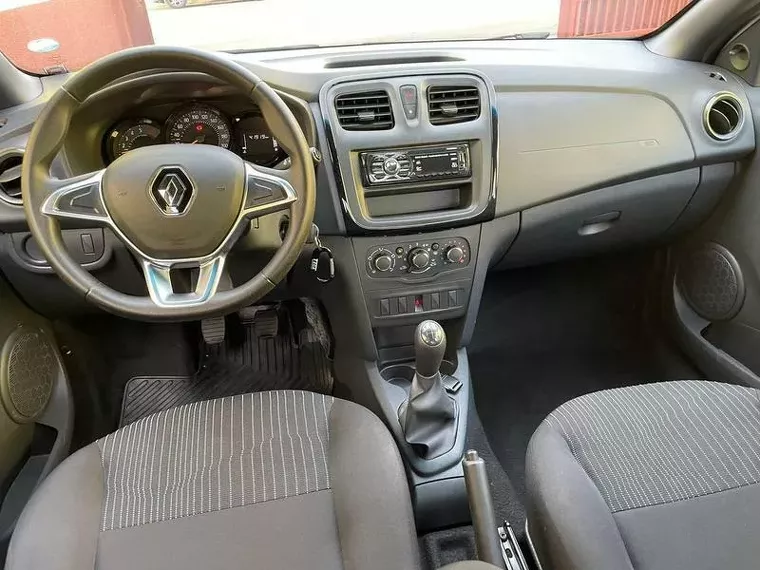 Renault Logan Branco 9