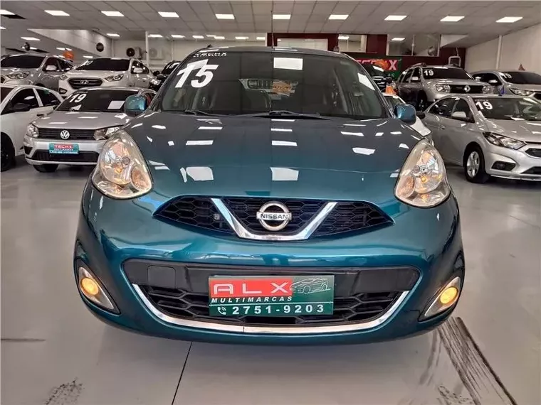 Nissan March Azul 1