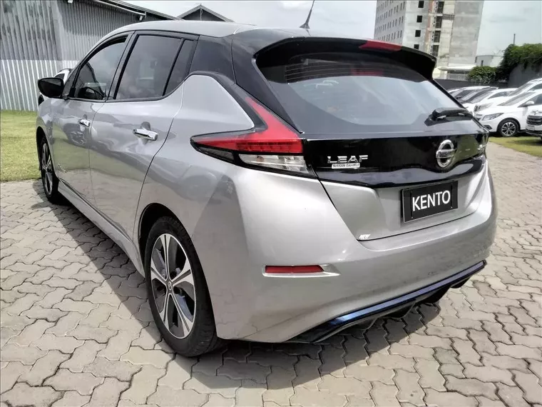 Nissan Leaf Prata 2