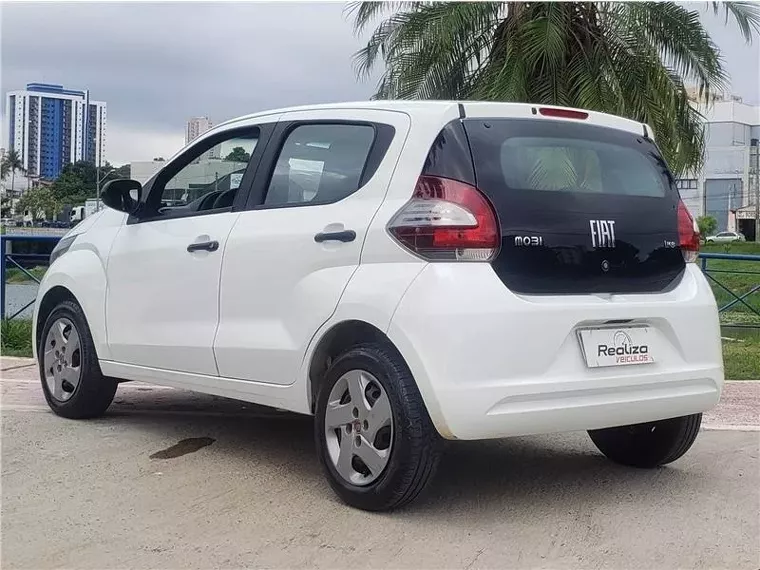 Fiat Mobi Branco 9