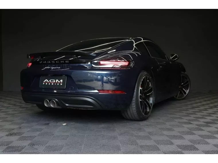 Porsche 718 Preto 1