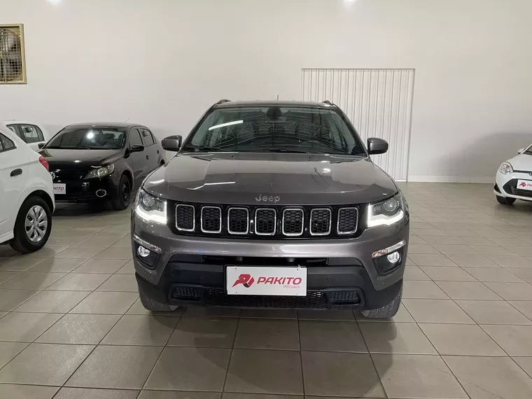 Jeep Compass Cinza 4