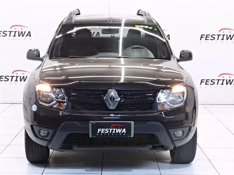 Renault Duster Oroch Preto 4