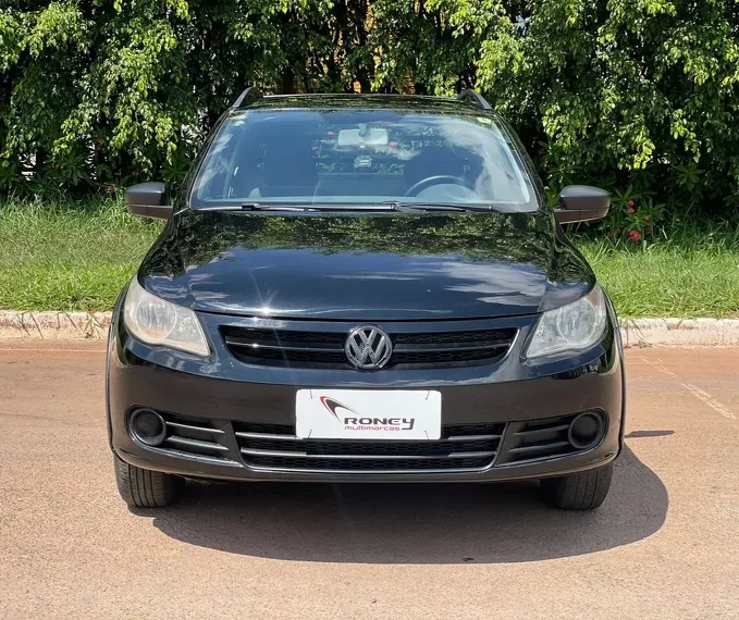 Volkswagen Saveiro Preto 4