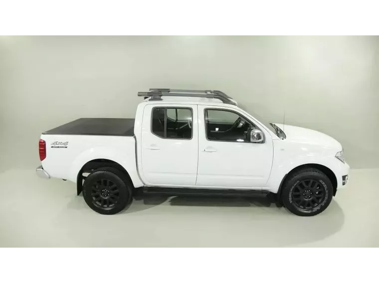 Nissan Frontier Branco 12