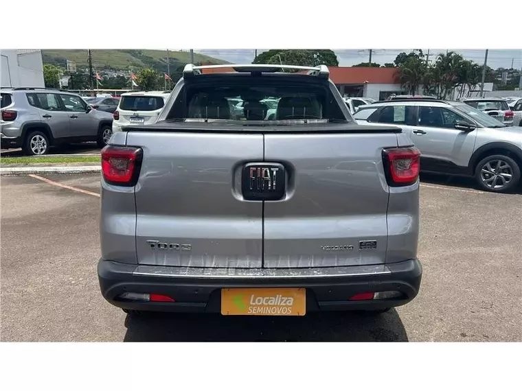 Fiat Toro Prata 14