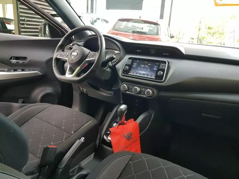 Nissan Kicks Marrom 8