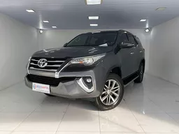 Toyota Hilux SW4