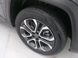 Jeep Commander