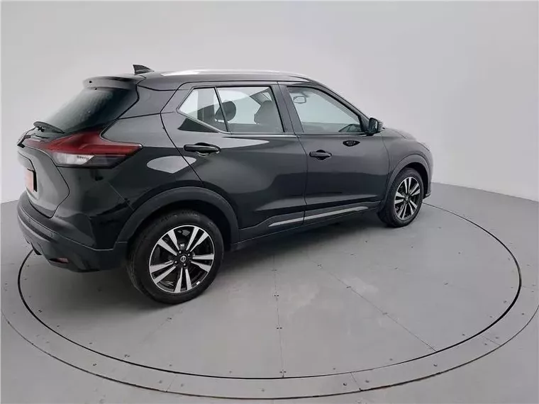 Nissan Kicks Preto 5