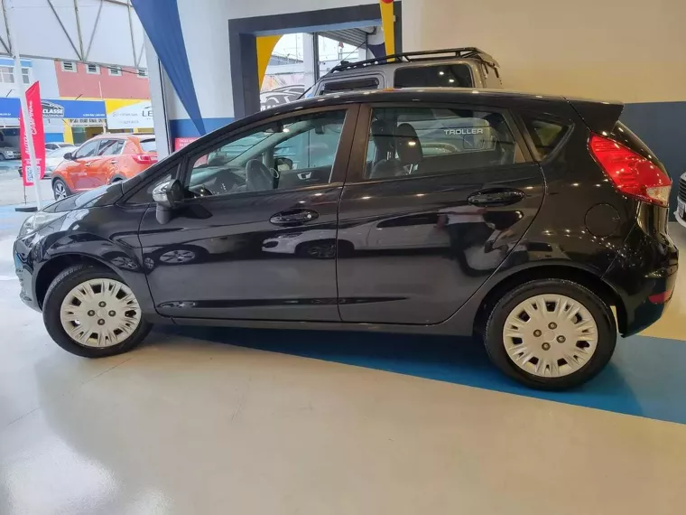 Ford Fiesta Preto 6