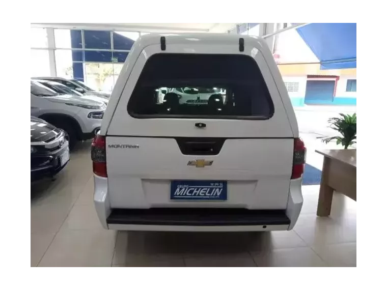 Chevrolet Montana Branco 1