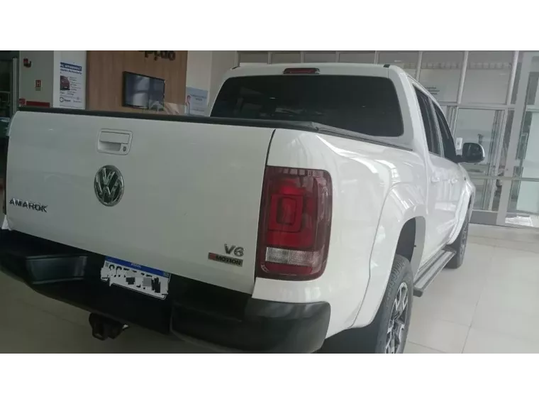 Volkswagen Amarok Branco 21