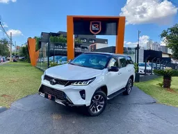 Toyota Hilux SW4