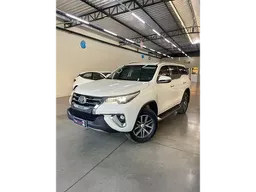 Toyota Hilux SW4