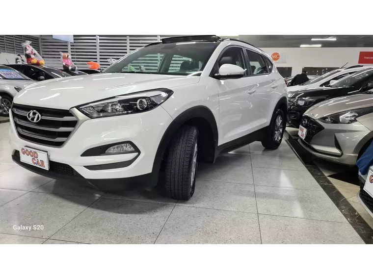 Hyundai Tucson Branco 3