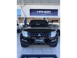 Mitsubishi Pajero Full