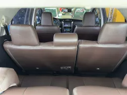 Toyota Hilux SW4