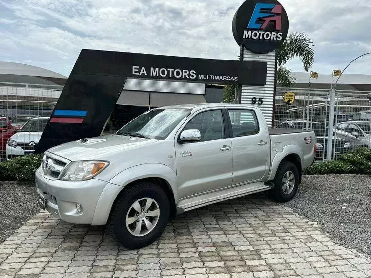 Toyota Hilux Prata 4