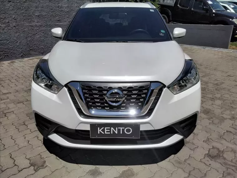 Nissan Kicks Branco 10