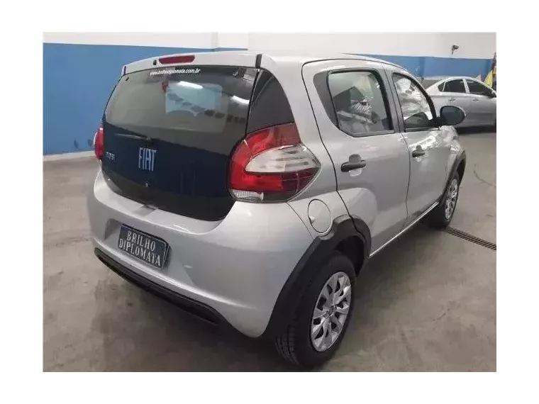 Fiat Mobi Prata 2