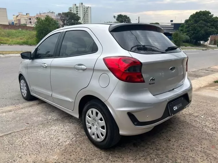 Ford KA Prata 8