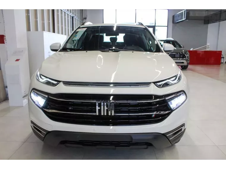 Fiat Toro Branco 8