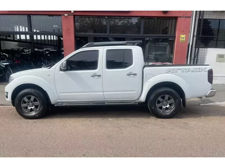 Nissan Frontier Branco 1