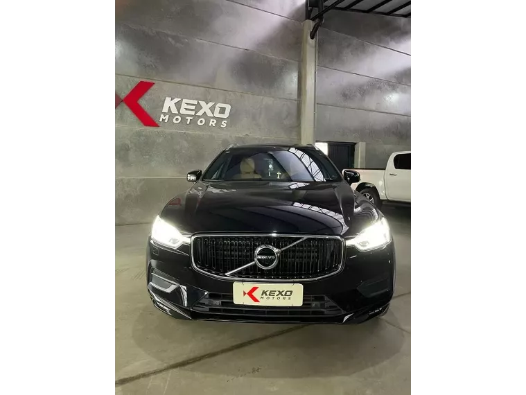 Volvo XC60 Preto 13