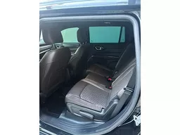 Jeep Commander