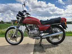 CB 400