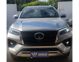 Toyota Hilux SW4