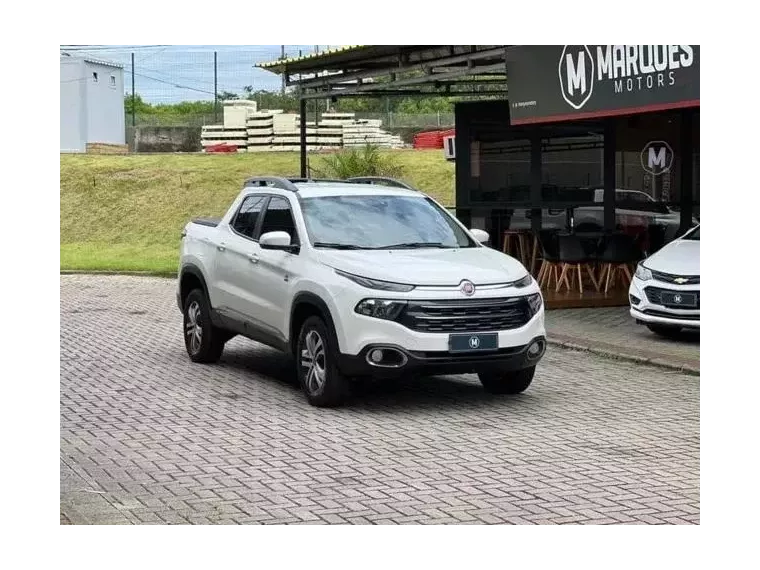 Fiat Toro Branco 2