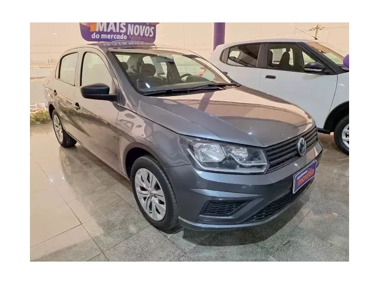 Volkswagen Voyage Cinza 1