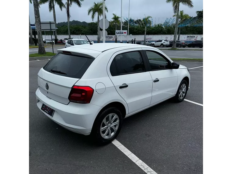 Volkswagen Gol Branco 7