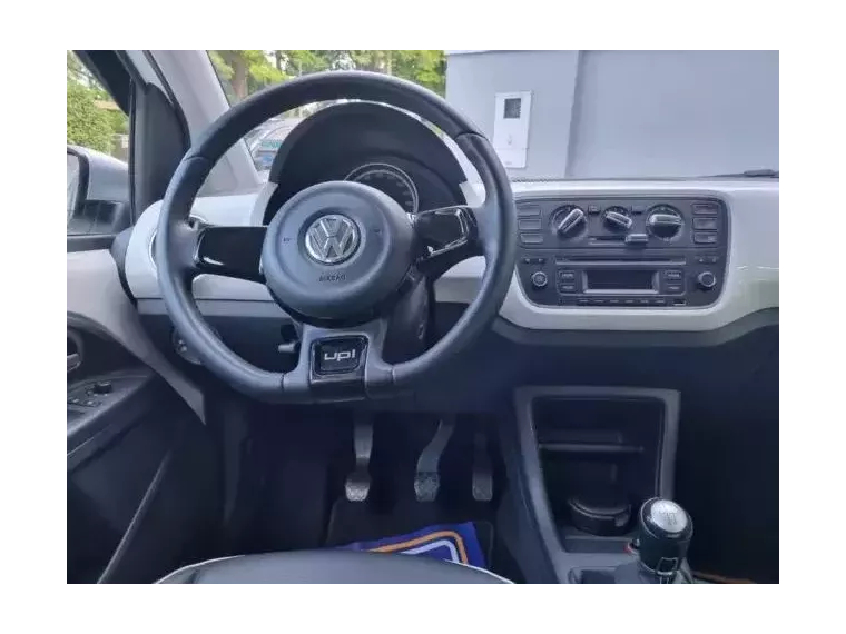 Volkswagen UP Branco 9