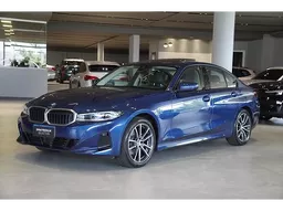 BMW 320i