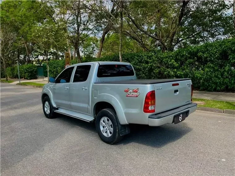 Toyota Hilux Prata 8