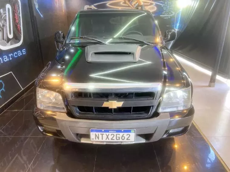 Chevrolet S10 Preto 26