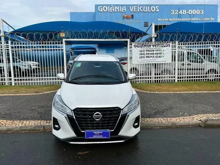 Nissan Kicks Branco 10