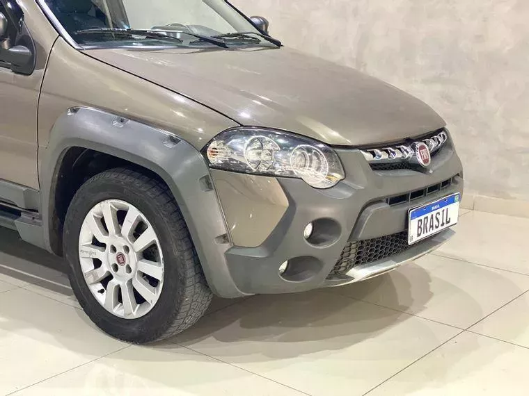 Fiat Strada Cinza 8