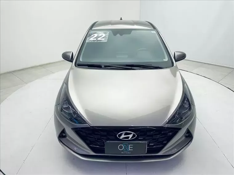 Hyundai HB20 Prata 3