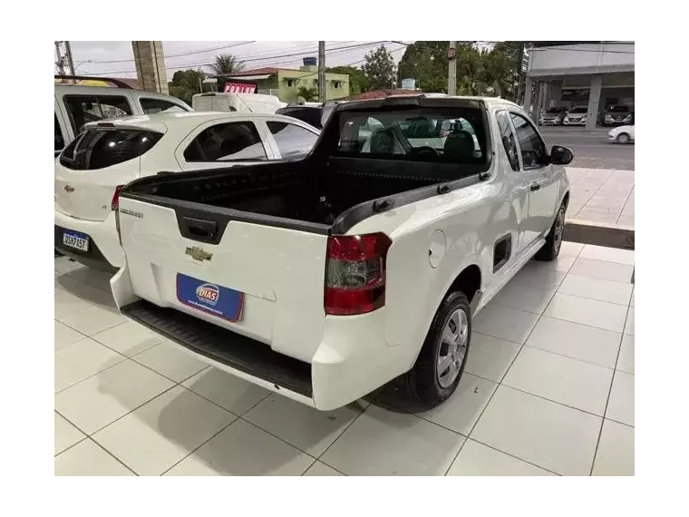 Chevrolet Montana Branco 6