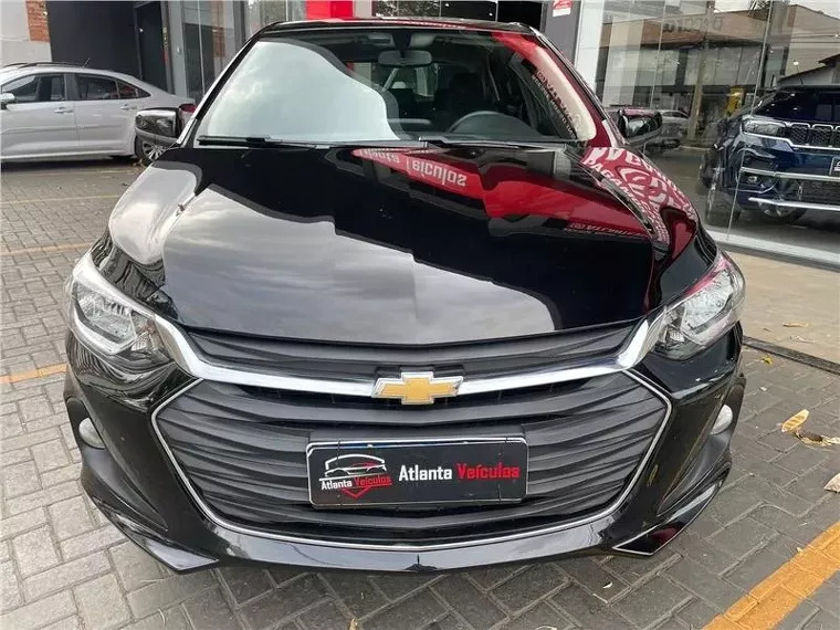 Chevrolet Onix Preto 8