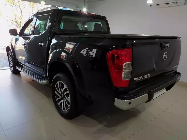 Nissan Frontier Preto 7